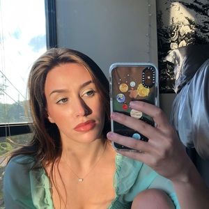 Meet your Posher, Juliana